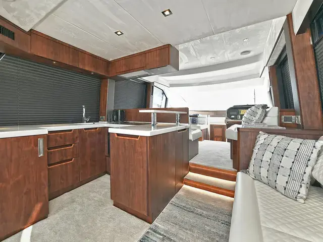 Galeon 500 Fly