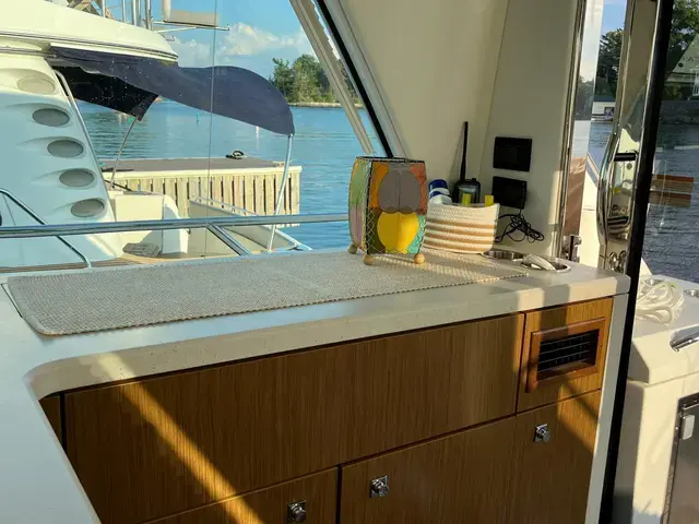 Cruisers Yachts 48 Cantius