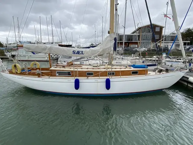 Classic Buchanan Saxon Class Sloop