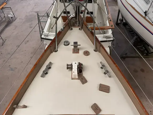 Classic Buchanan Saxon Class Sloop