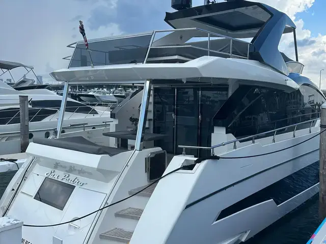 Astondoa Flybridge 66