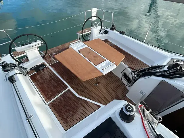 Beneteau Oceanis 37.1