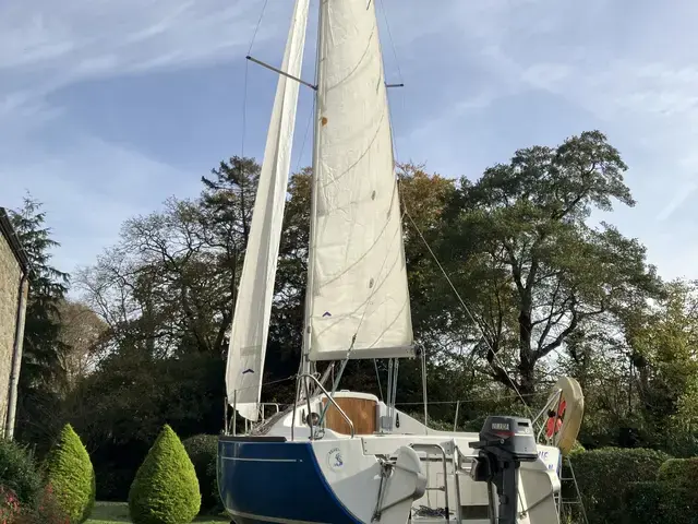 Beneteau First 211