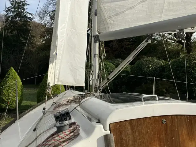 Beneteau First 211