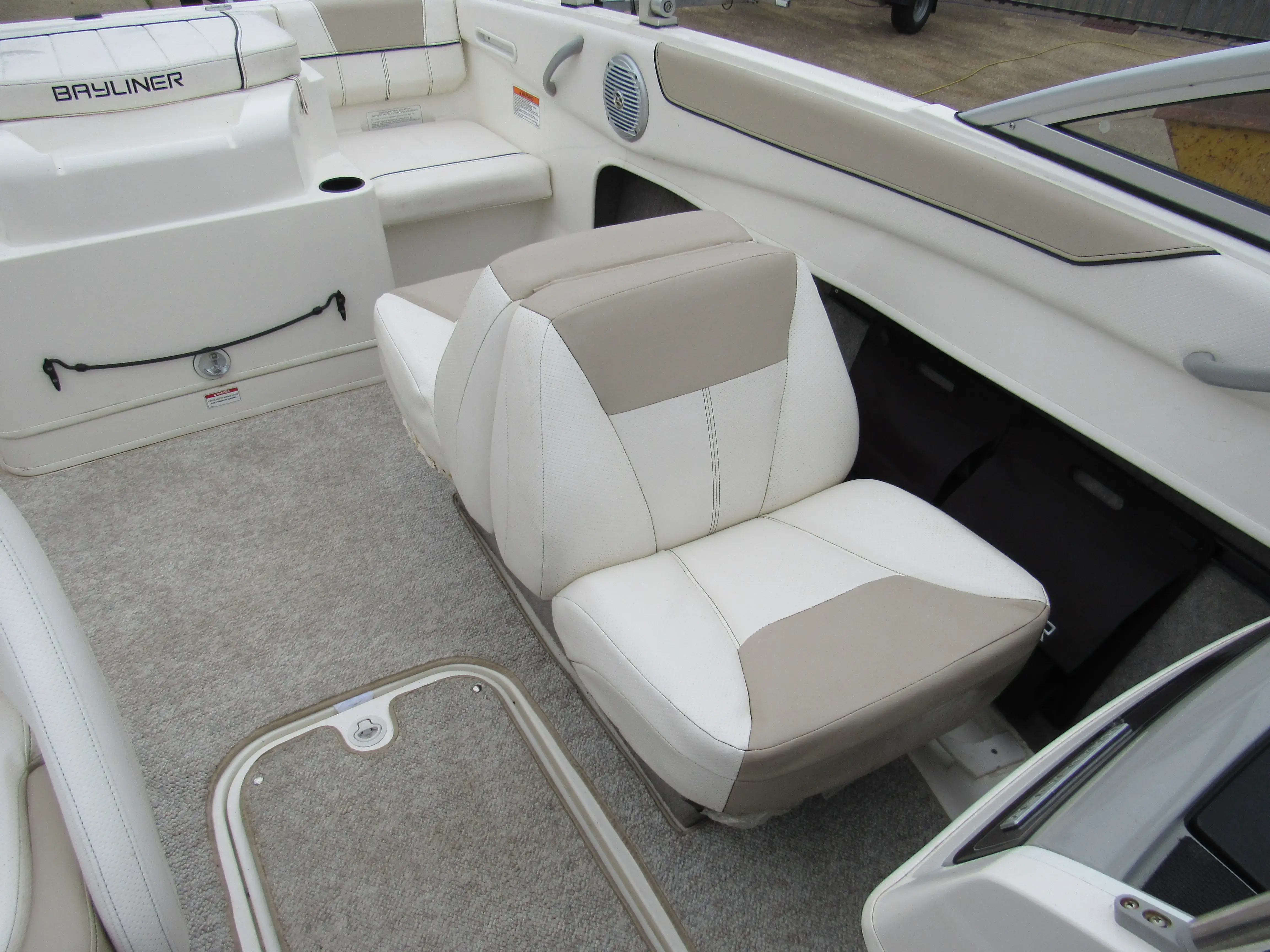 2015 Bayliner 185 bowrider flight series