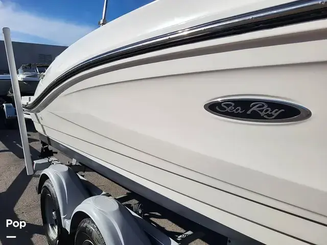 Sea Ray SPX 210 OB