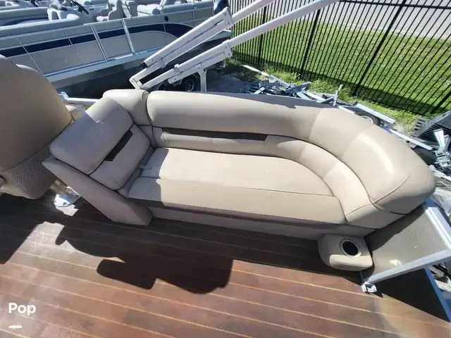 Godfrey Pontoon Sweetwater 2286SB