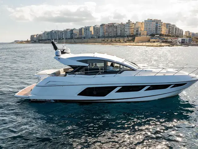 Sunseeker Predator 57