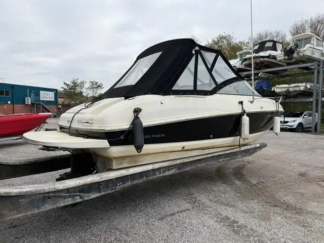 Bayliner 702