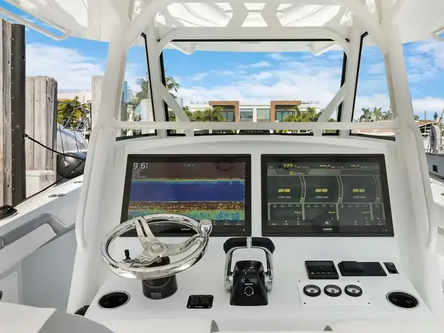 Yellowfin Center Console