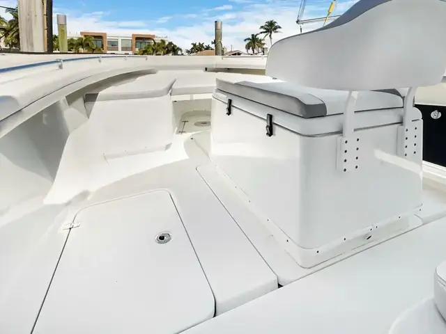 Yellowfin Center Console