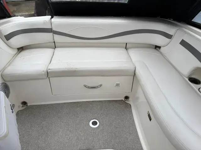 Bayliner 702