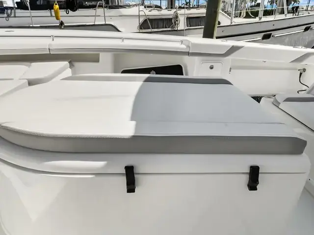 Yellowfin Center Console