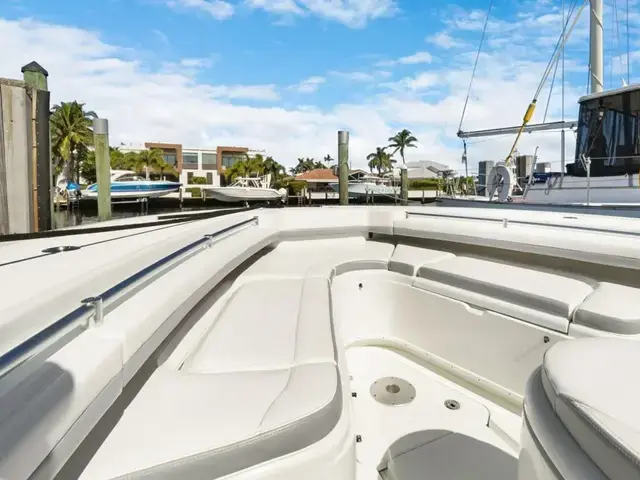 Yellowfin Center Console