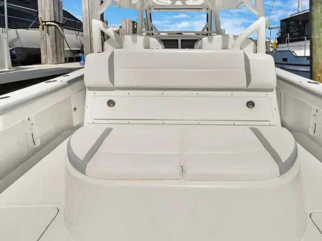 Yellowfin Center Console