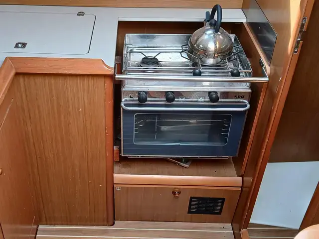 Jeanneau Sun Odyssey 37