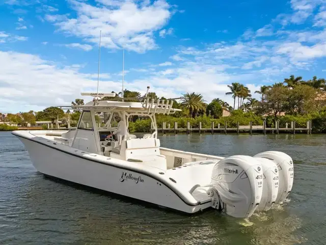 Yellowfin Center Console