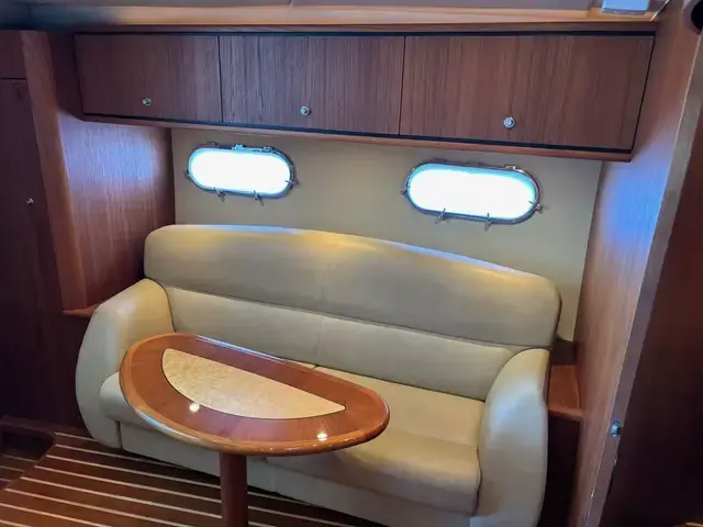 Tiara Yachts 3900 Sovran