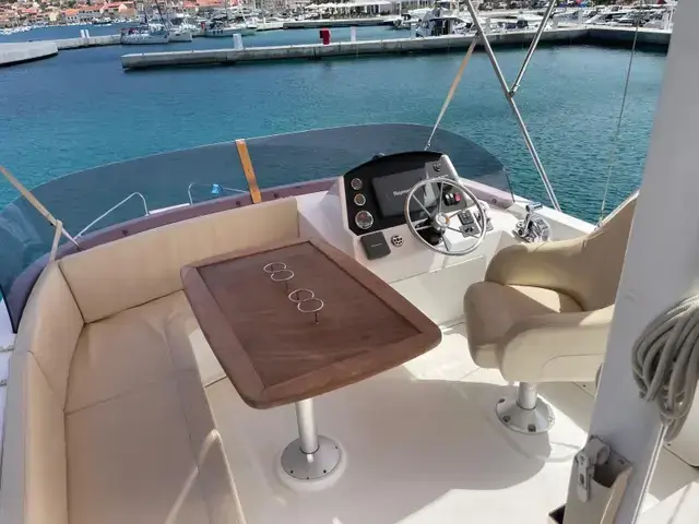 Beneteau Swift Trawler 34 Fly