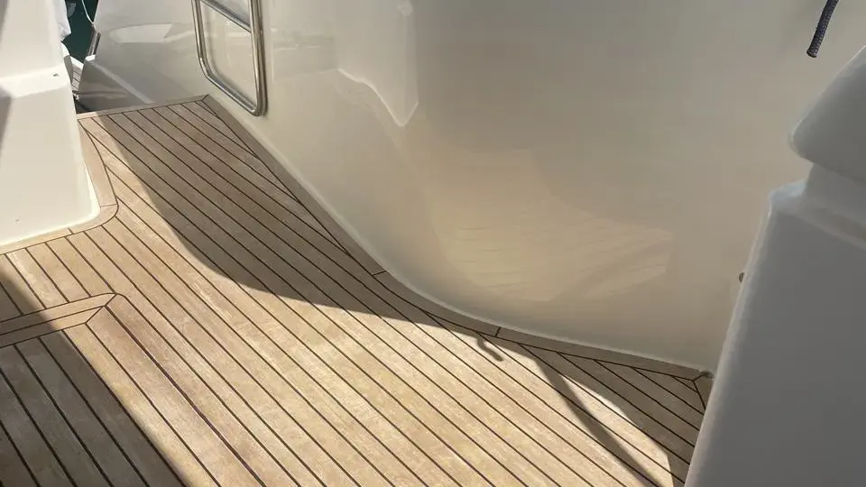 2017 Ferretti 650