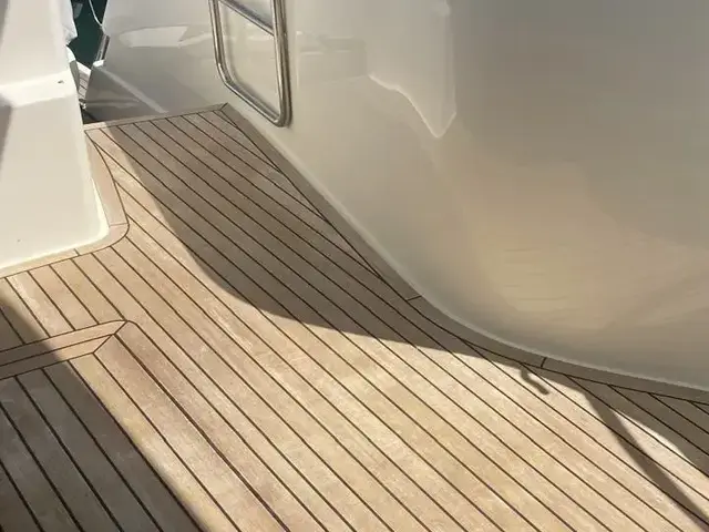 Ferretti Yachts 650 Flybridge