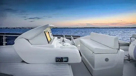 2017 Ferretti 650