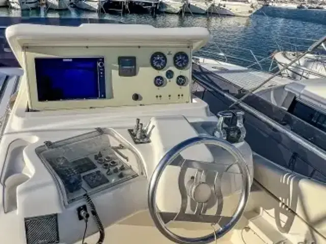 Ferretti Yachts 650 Flybridge