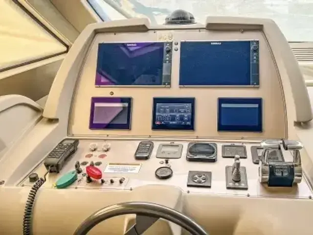 Ferretti Yachts 650 Flybridge