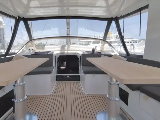 Hanse 548