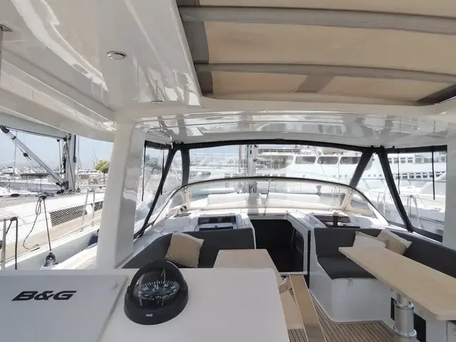 Hanse 548