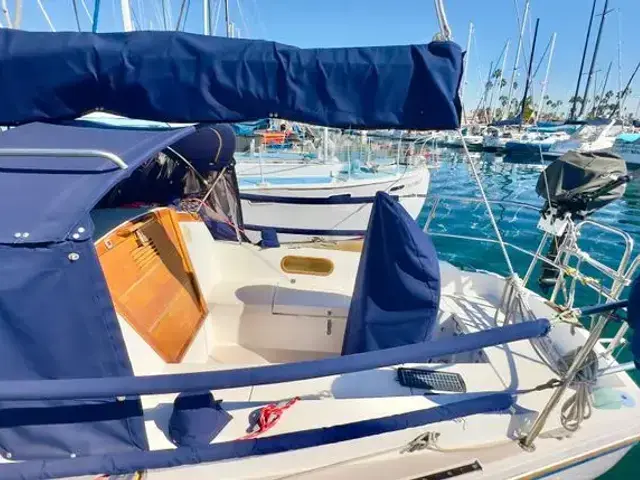 Catalina 27