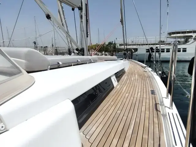 Hanse 548