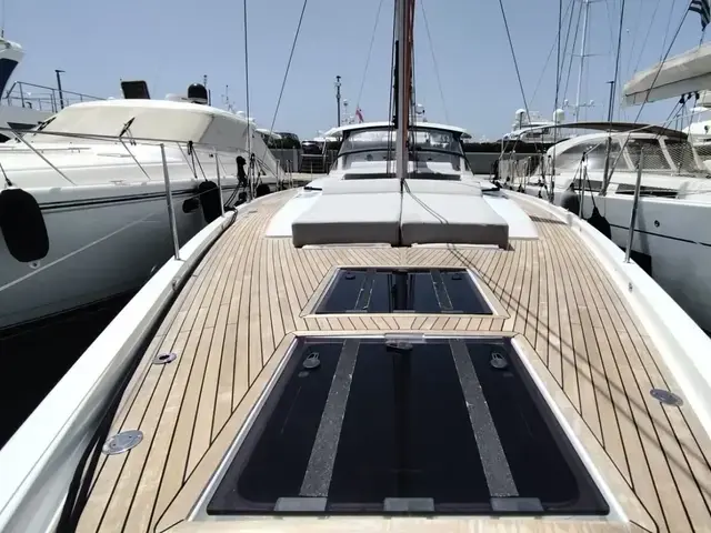 Hanse 548