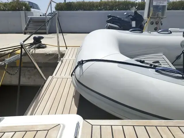 Hanse 548