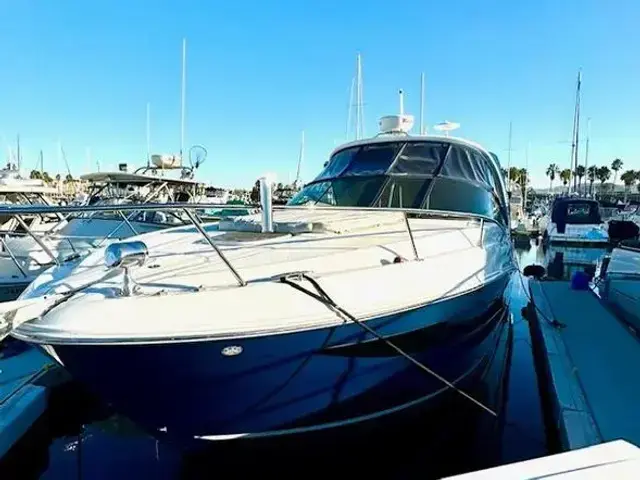 Sea Ray 370 Venture