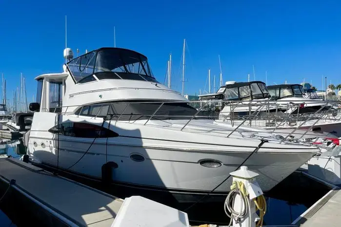 2001 Carver 396 motor yacht