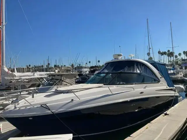 Sea Ray 370 Venture