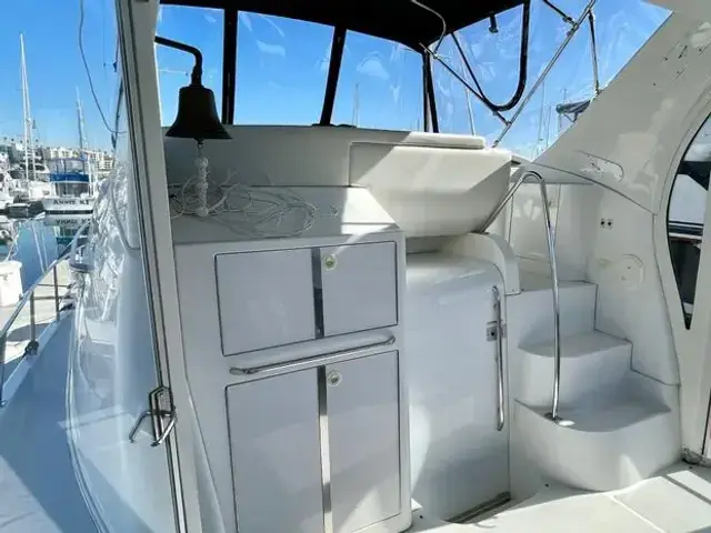 Carver 396 Motor Yacht