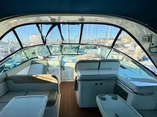 Sea Ray 370 Venture