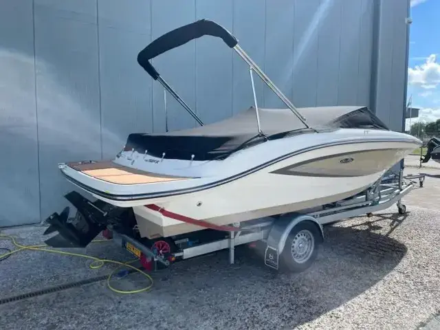 Sea Ray 190 SPX Bowrider