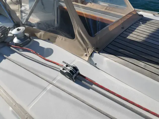 Beneteau 435