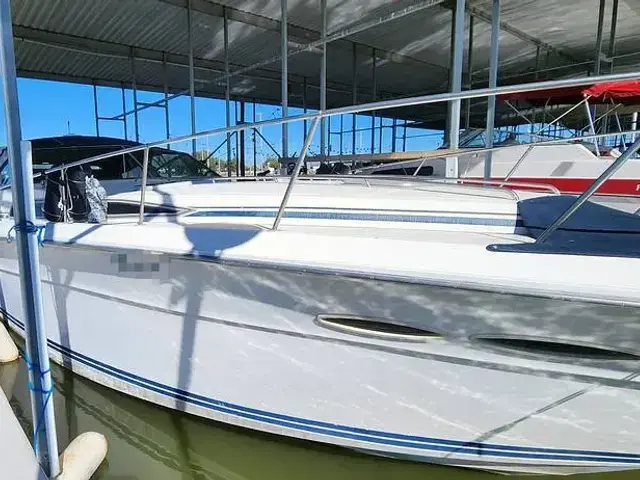 Sea Ray 390 Express Cruiser