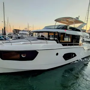 2025 Absolute Navetta 48