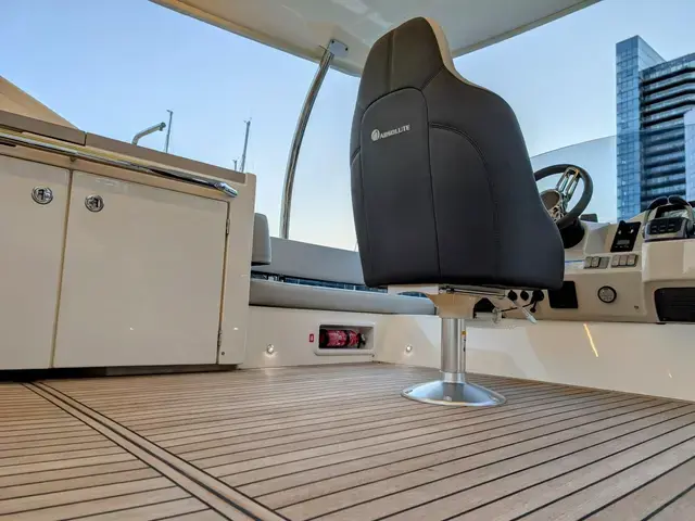 Absolute Navetta 48