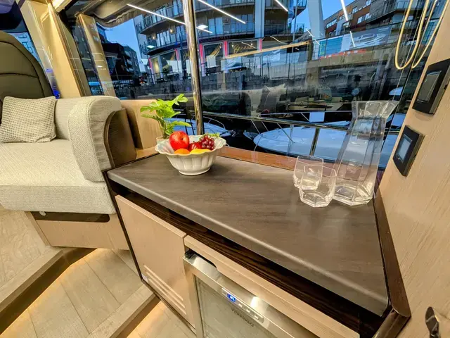 Absolute Navetta 48