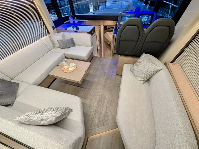 Absolute Navetta 48