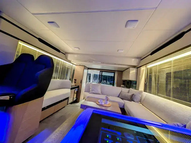 Absolute Navetta 48