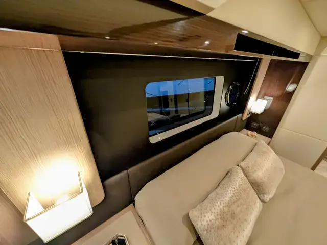 Absolute Navetta 48