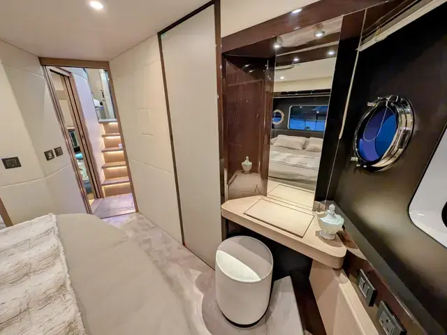 Absolute Navetta 48