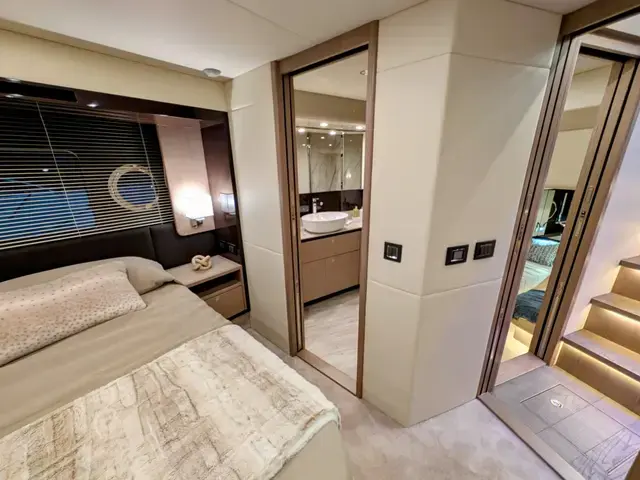 Absolute Navetta 48